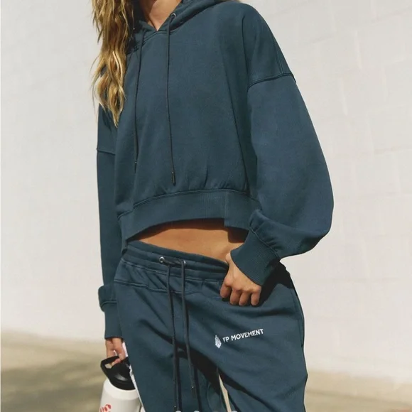 FP Movement Undefeated Set - Picture 3 of 8